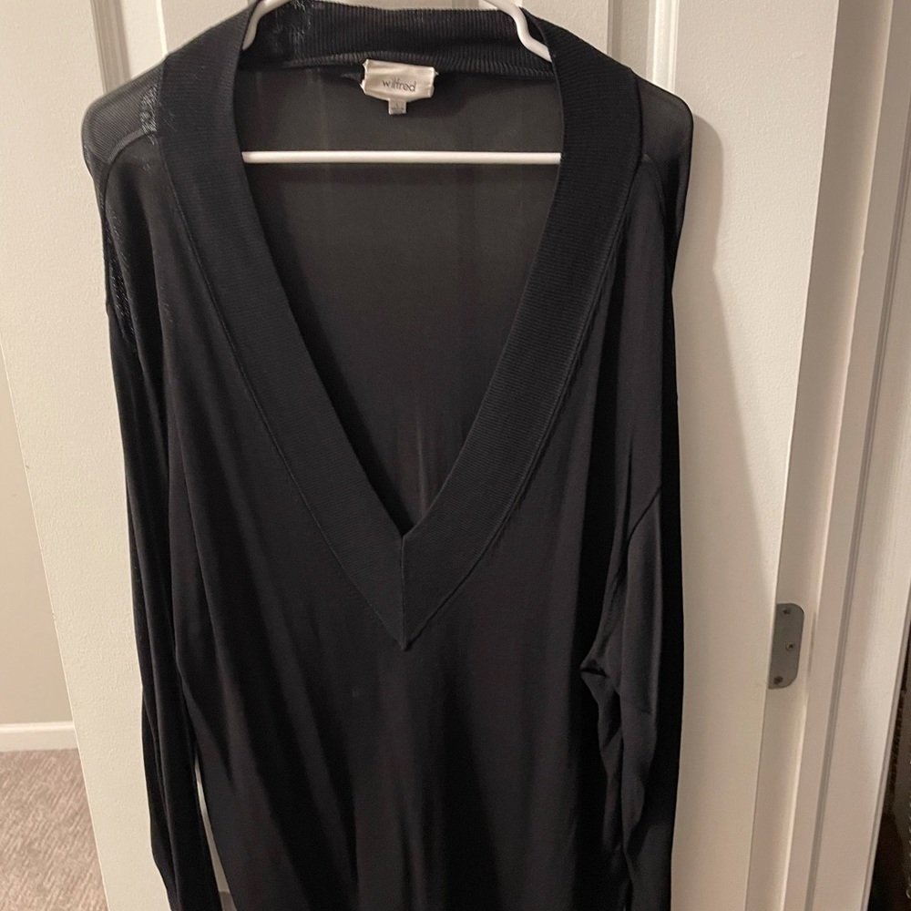 Aritzia - Wilfred brand black sheer sweater size Large
